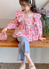 Precioso conjunto de dos piezas de top de algodón con estampado rosa y pantalón vaquero para niñas pequeñas, otoño